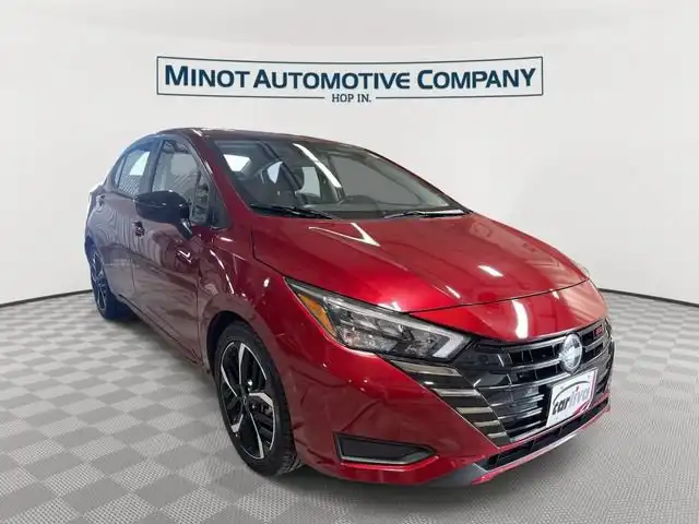 2025 Nissan Versa 1.6 SR CVT's photo