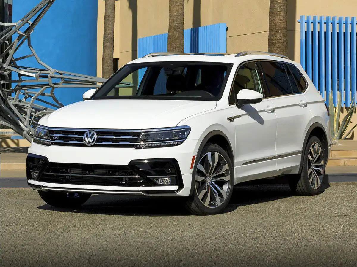 2020 Volkswagen Tiguan 2.0T SEL Premium R-Line 4Motion's photo