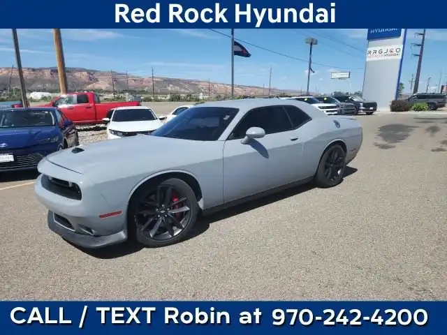 2021 Dodge Challenger GT Auto's photo