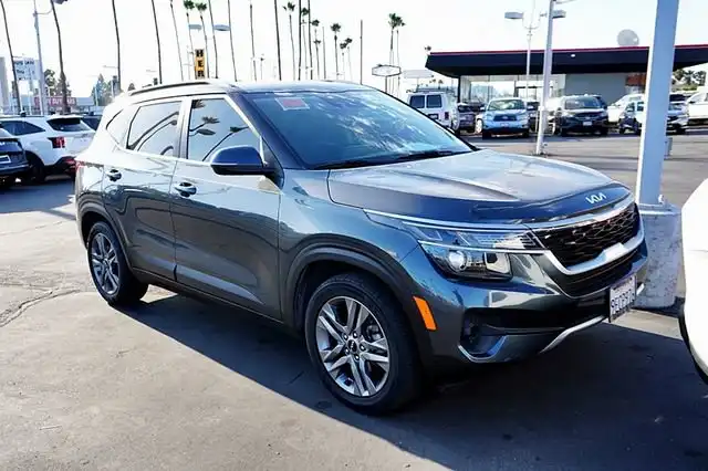 2023 Kia Seltos 2.0 S FWD's photo