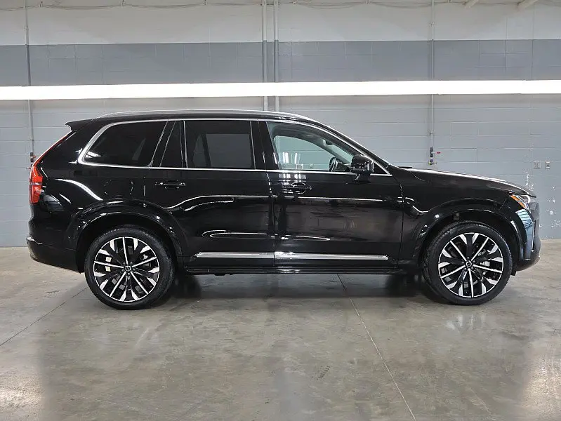 2026 Volvo XC90 B6 Plus Bright 7-Seater AWD photo 5