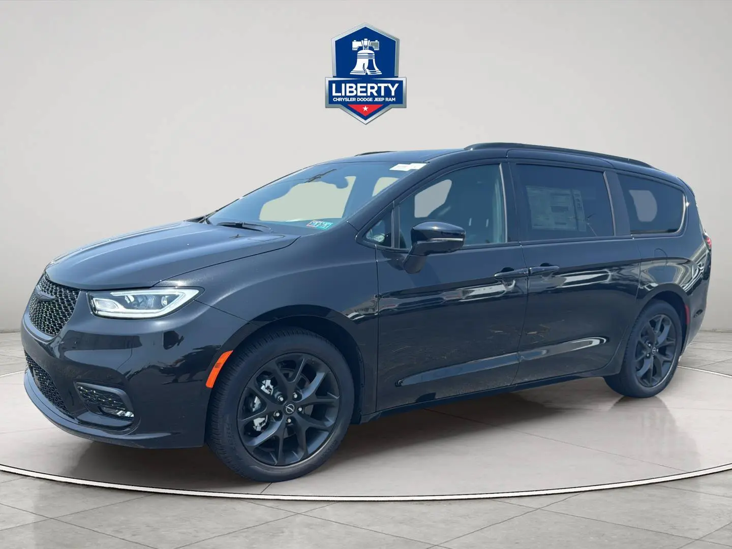 2026 Chrysler Pacifica Select photo 5