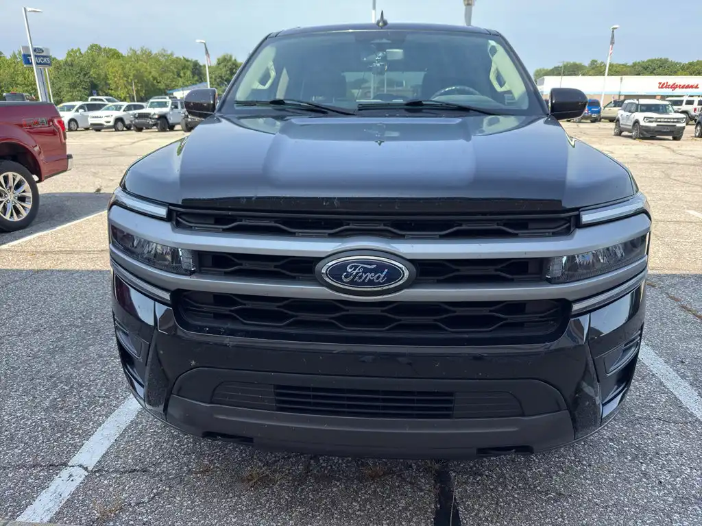 2022 Ford Expedition XLT 4x4's photo