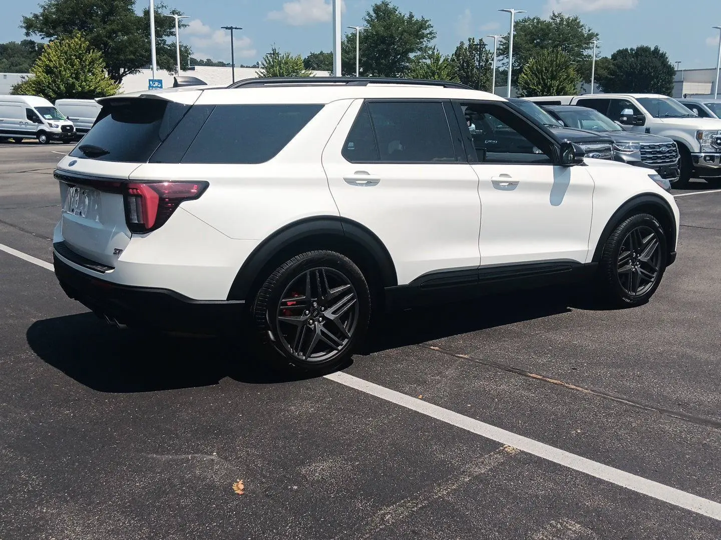 2025 Ford Explorer ST 4WD (PL535) photo 5