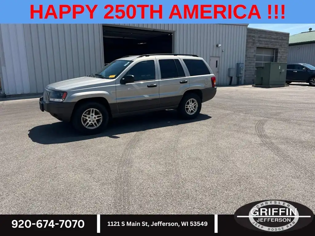 2004 Jeep Grand Cherokee Laredo 4WD's photo