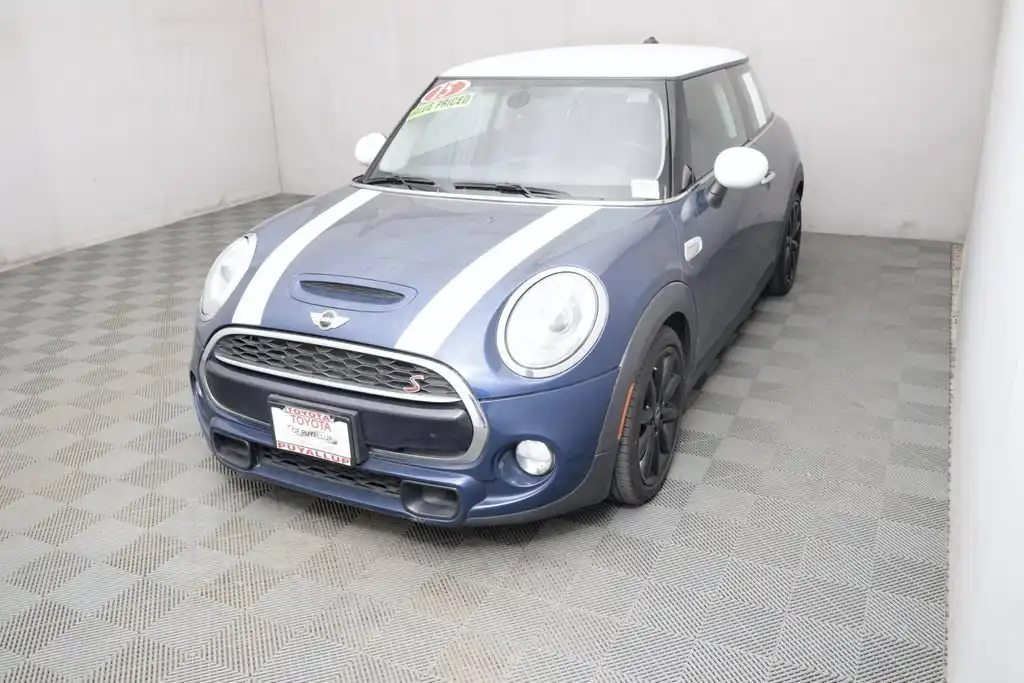 2015 MINI Cooper S's photo