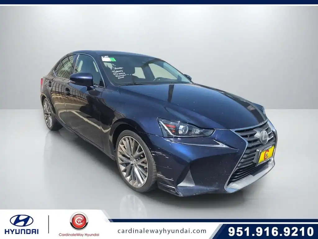 2017 Lexus IS 350 200t's photo