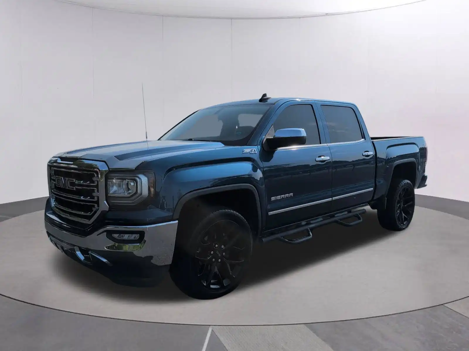 2017 GMC Sierra 4WD Crew Cab Short Box SLT's photo