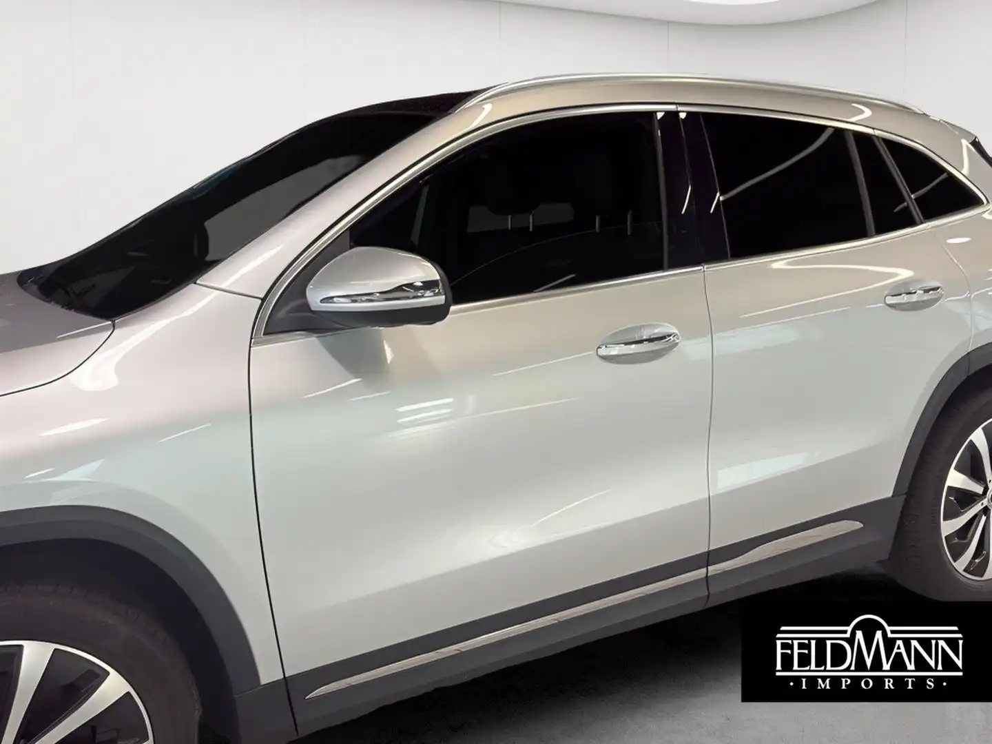 2021 Mercedes-Benz GLA GLA250 4MATIC's photo