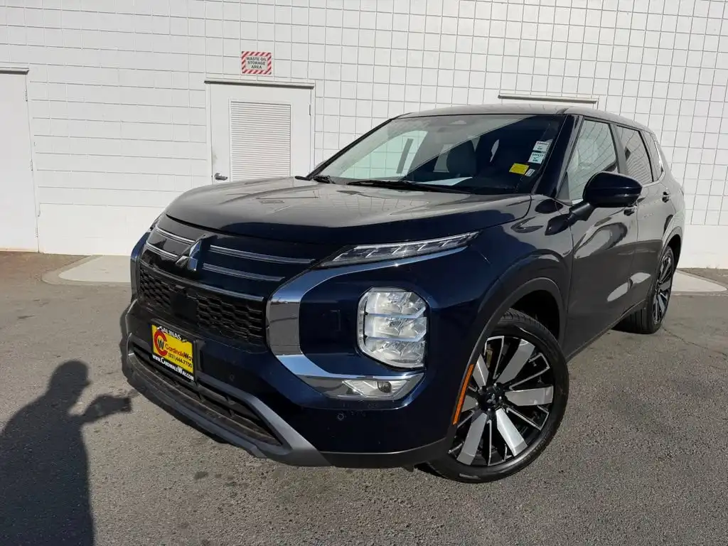2025 Mitsubishi Outlander Trail Edition S-AWC's photo