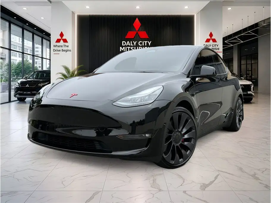 2025 Tesla Model Y Performance Dual Motor All-Wheel Drive's photo