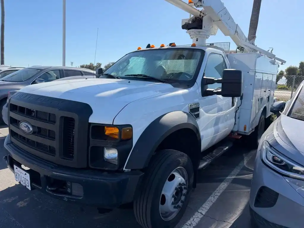2008 Ford F-450 XL Regular Cab 165-In DRW's photo