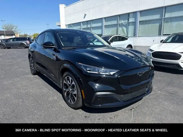 2023 Ford Mustang-Mach-e Premium photo 5
