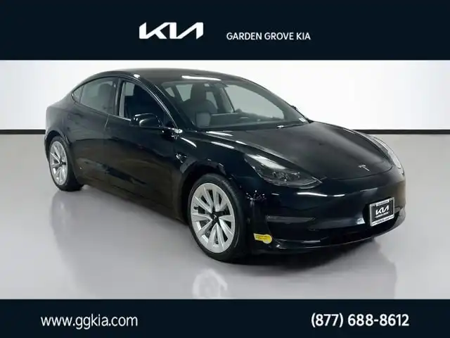 2022 Tesla Model 3 Long Range Dual Motor All-Wheel Drive's photo