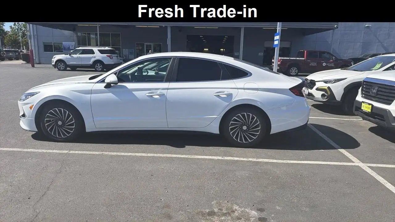 2022 Hyundai Sonata SEL's photo