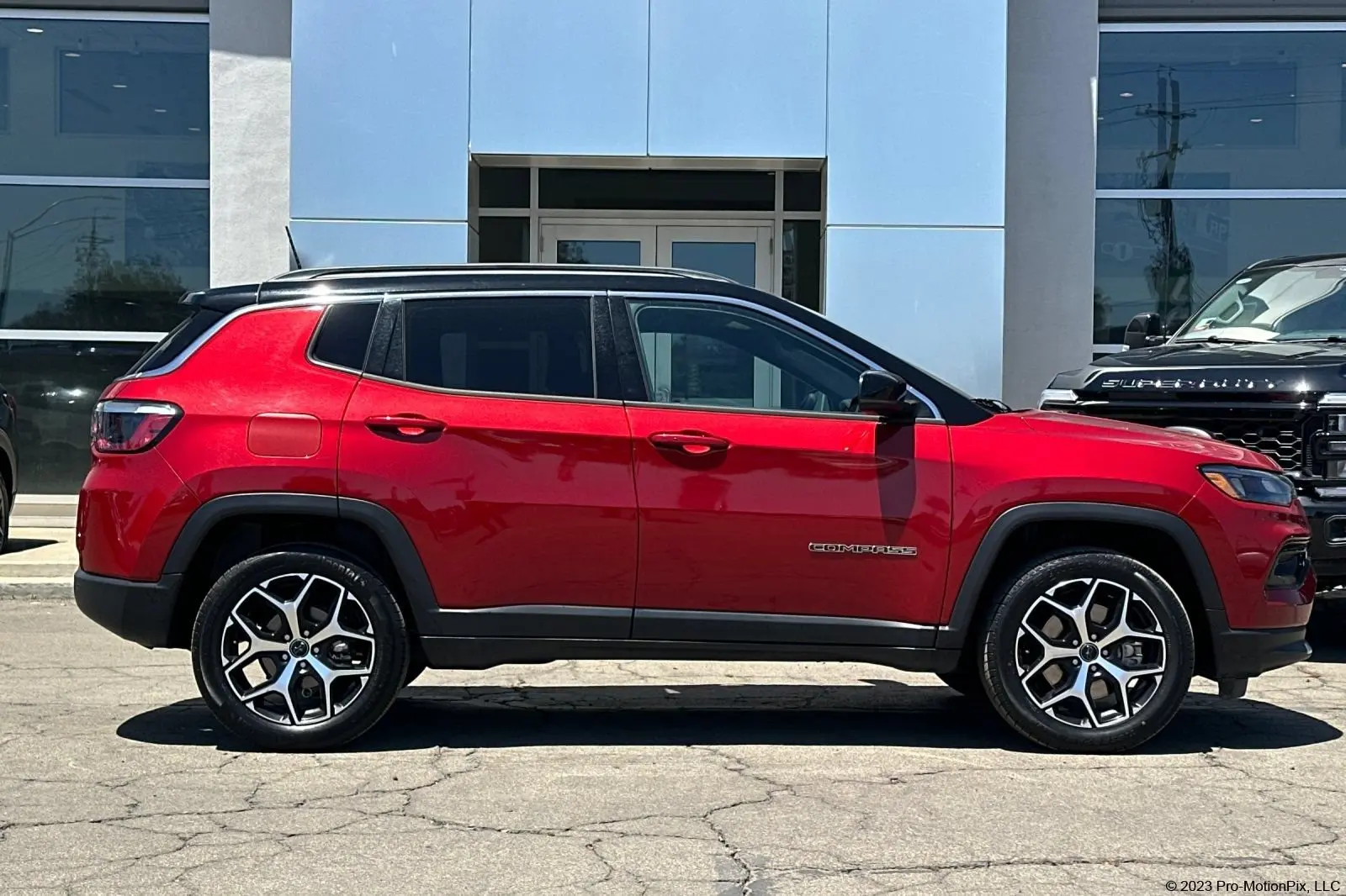 2025 Jeep Compass Limited 4X4 photo 3
