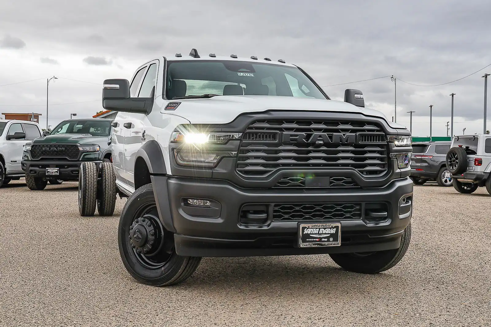 2026 RAM 5500 Big Horn 4X4 Crew Cab DRW 197" WB's photo