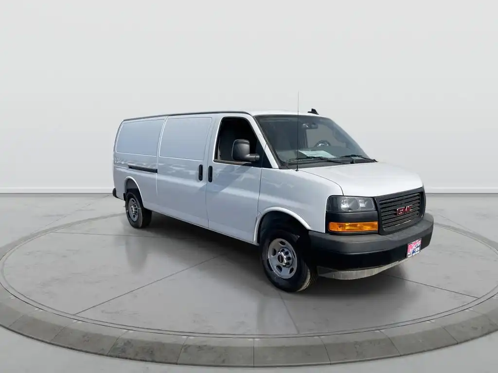 2025 GMC Savana 2500 Ext WB's photo
