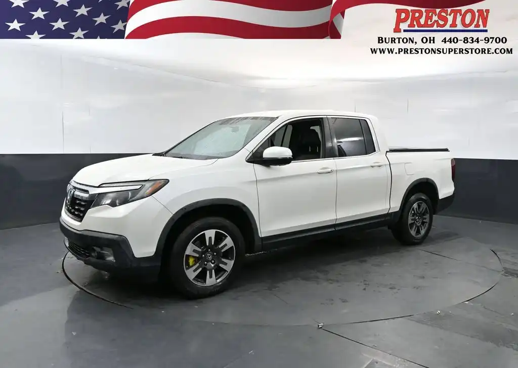 2017 Honda Ridgeline RTL AWD's photo