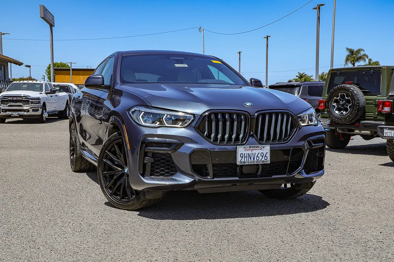 2022 BMW X6 xDrive40i's photo