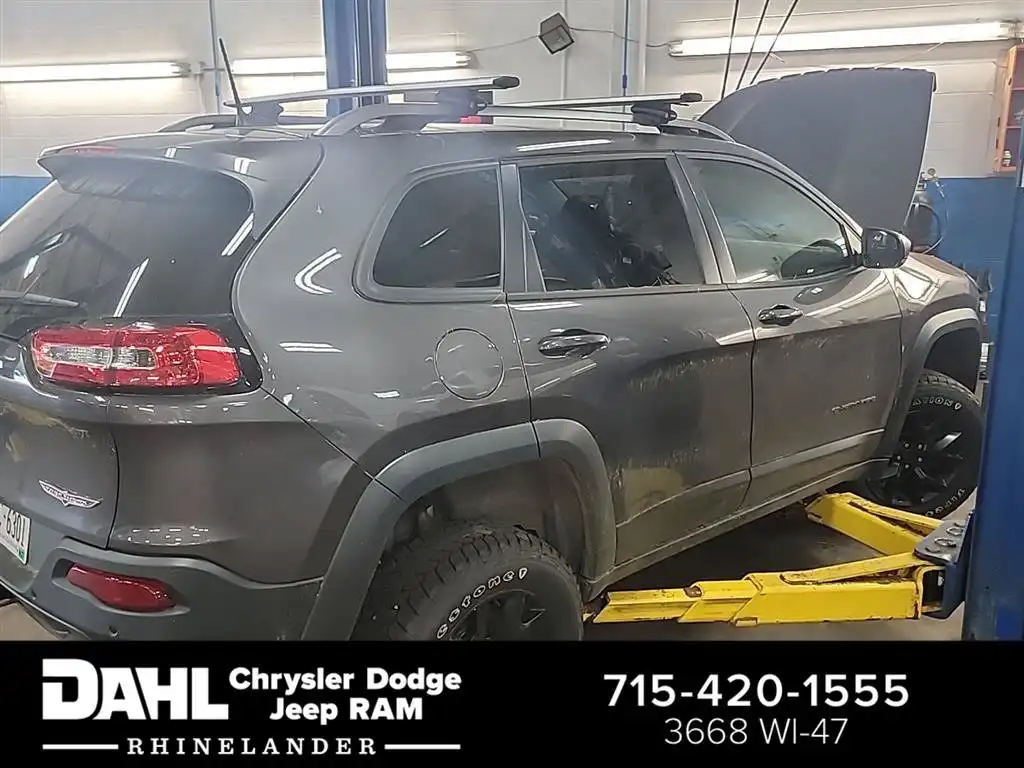 2018 Jeep Cherokee Trailhawk 4WD's photo