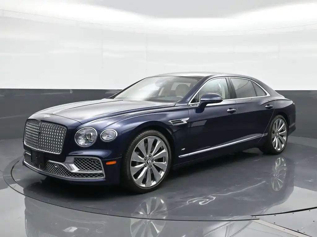 2022 Bentley Flying Spur's photo