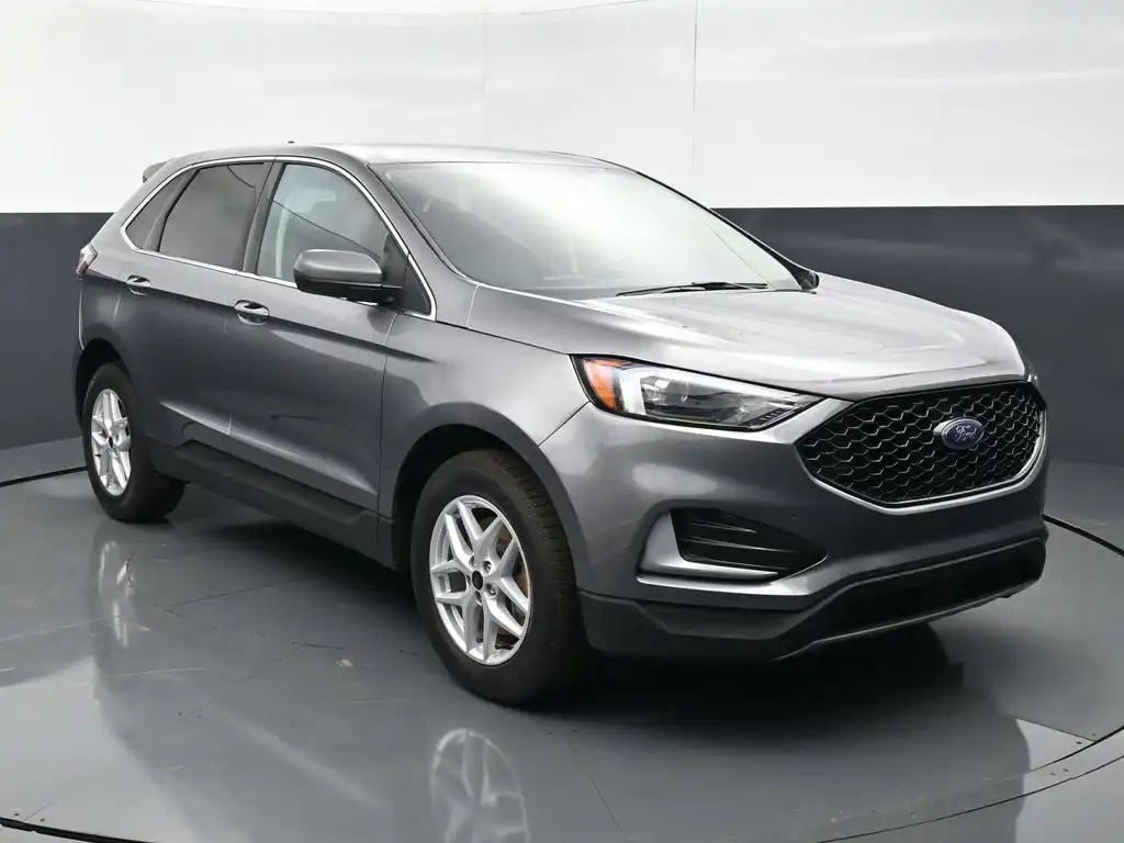 2024 Ford Edge SEL AWD's photo