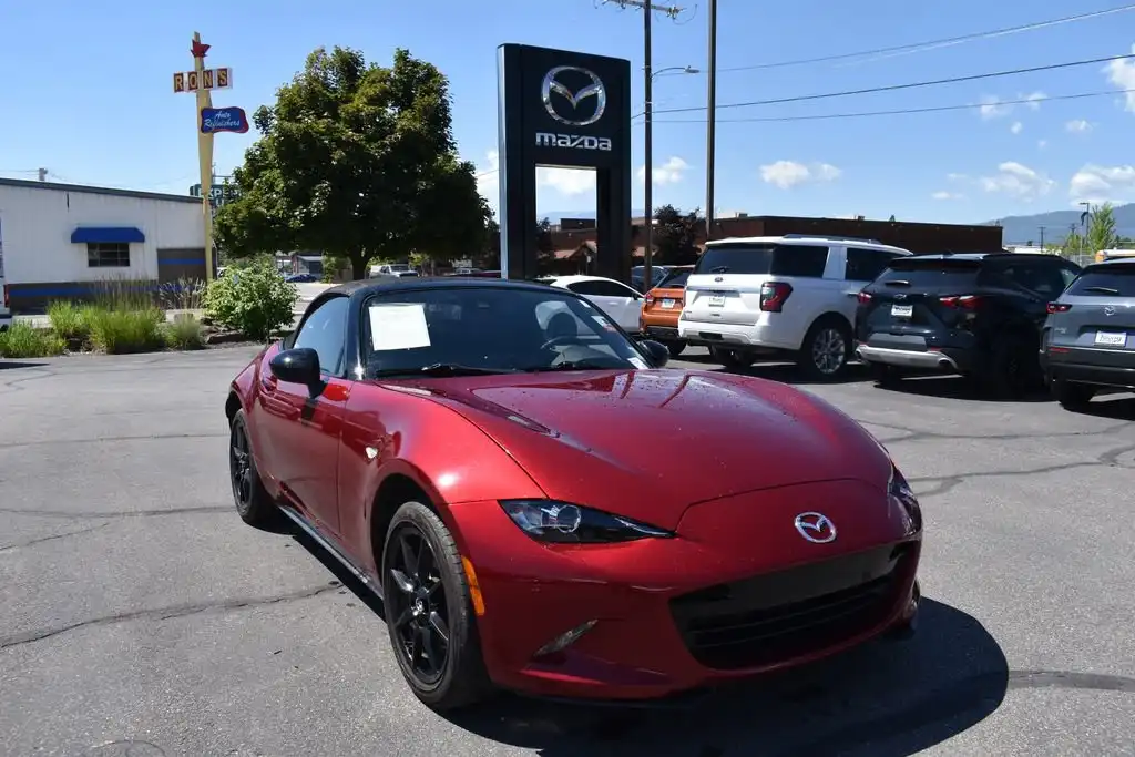 2021 Mazda MX-5 Miata Sport Auto's photo