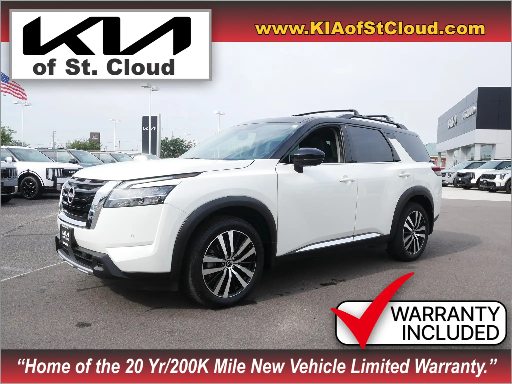 2024 Nissan Pathfinder Platinum 4WD's photo