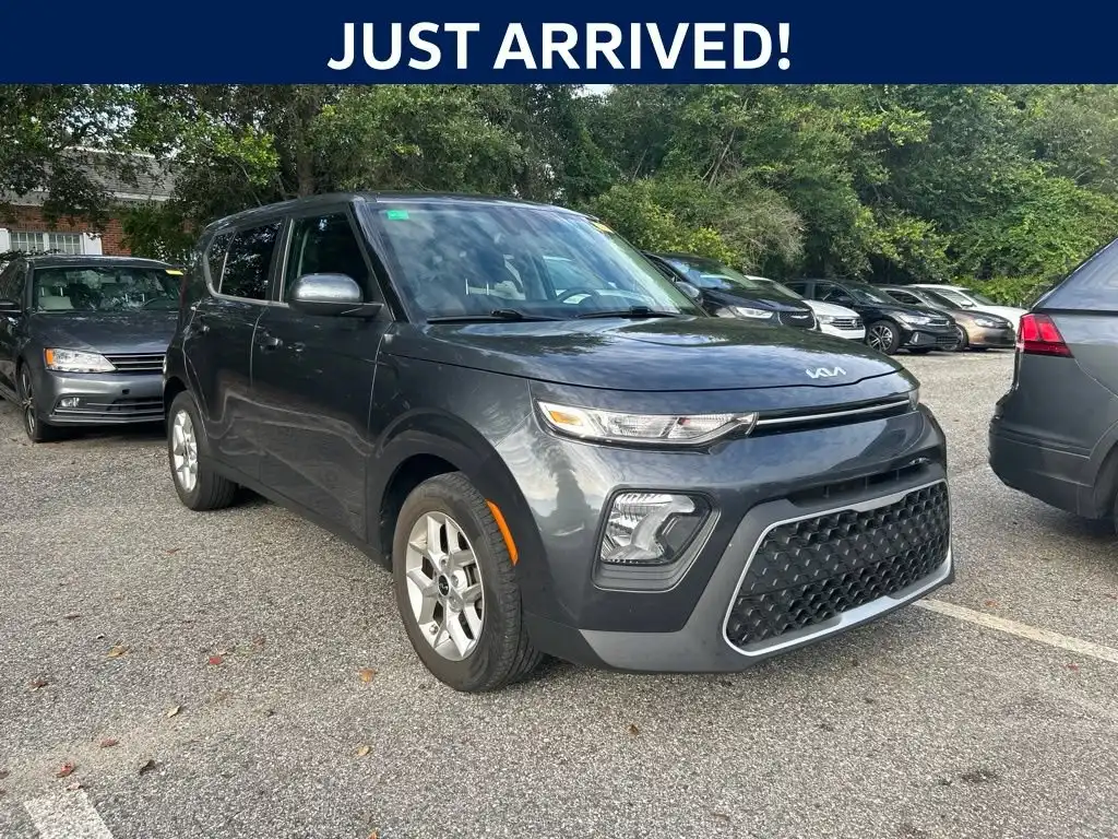 2022 Kia Soul 2.0L LX IVT's photo