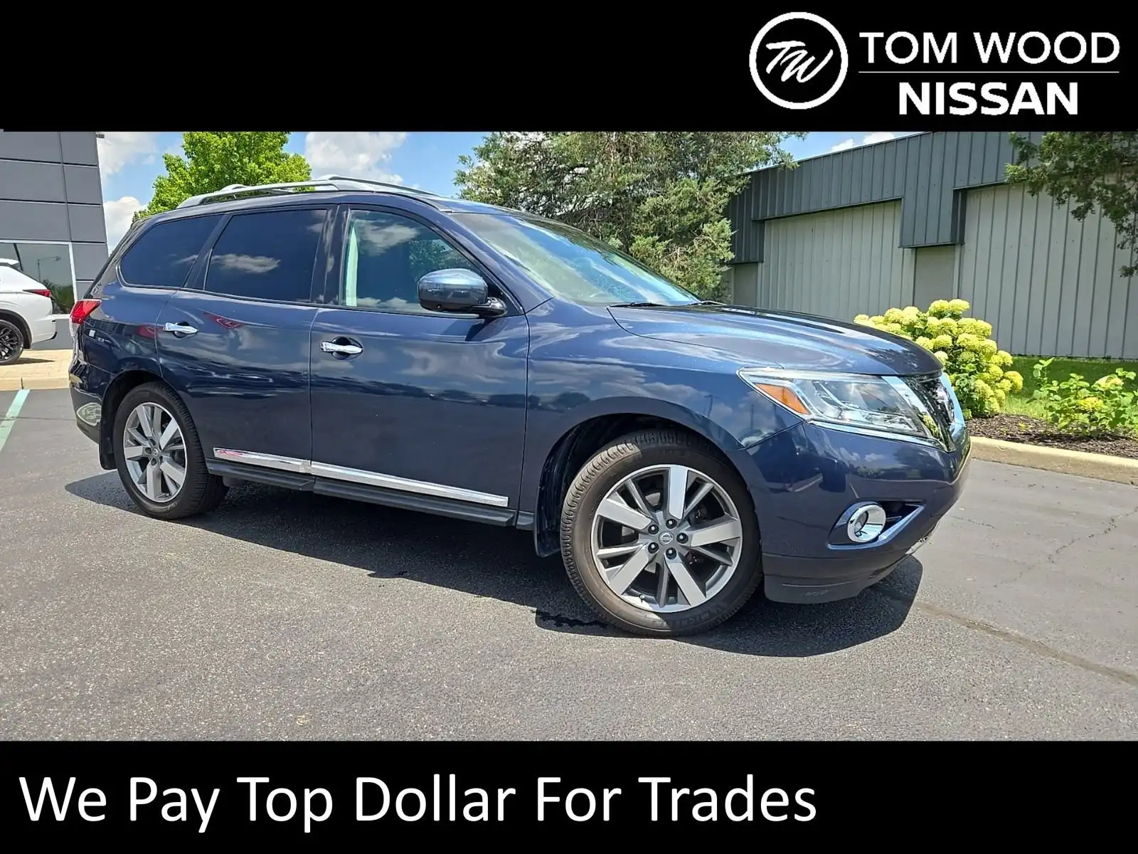 2015 Nissan Pathfinder Platinum 4WD's photo