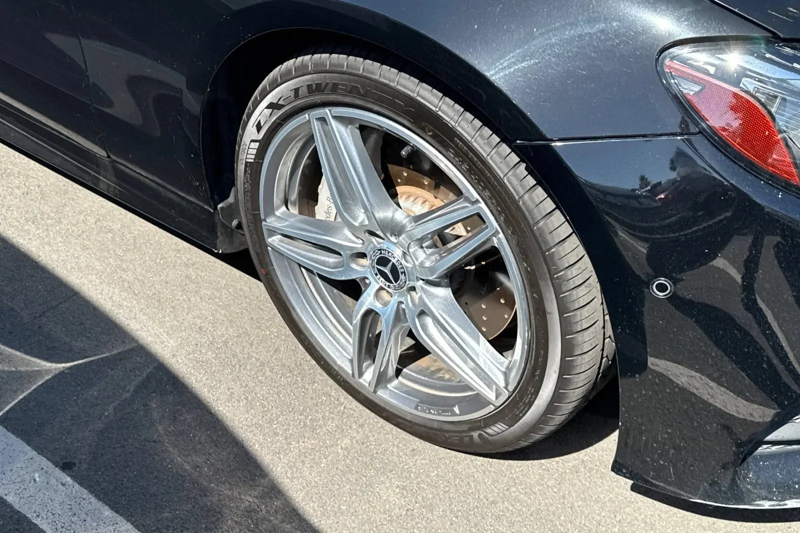 2018 Mercedes-Benz E-Class E400 Coupe photo 5