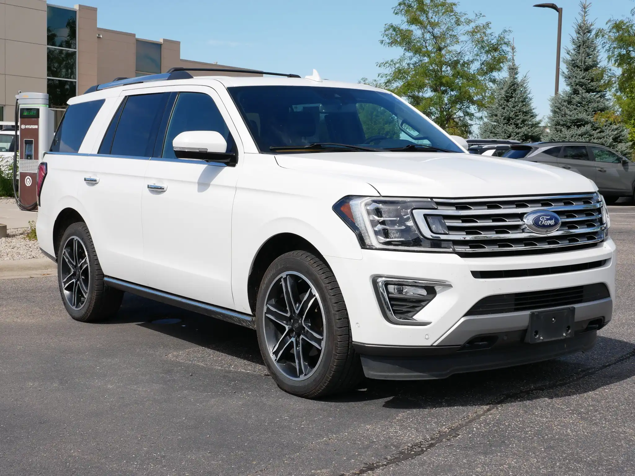2021 Ford Expedition Limited 4WD's photo