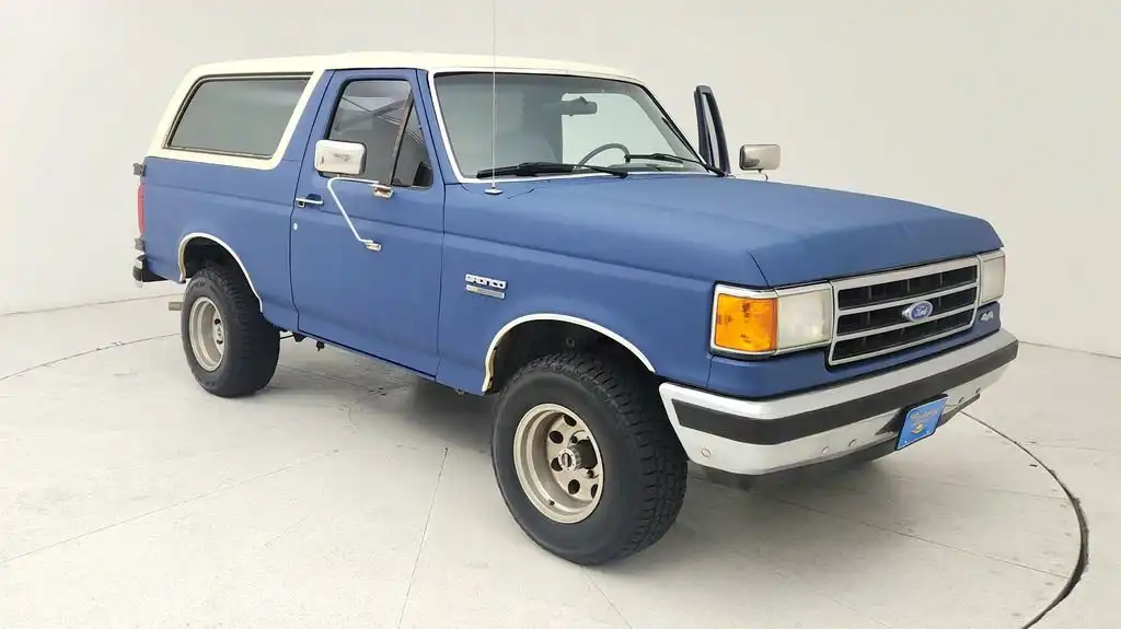 1991 Ford Bronco's photo