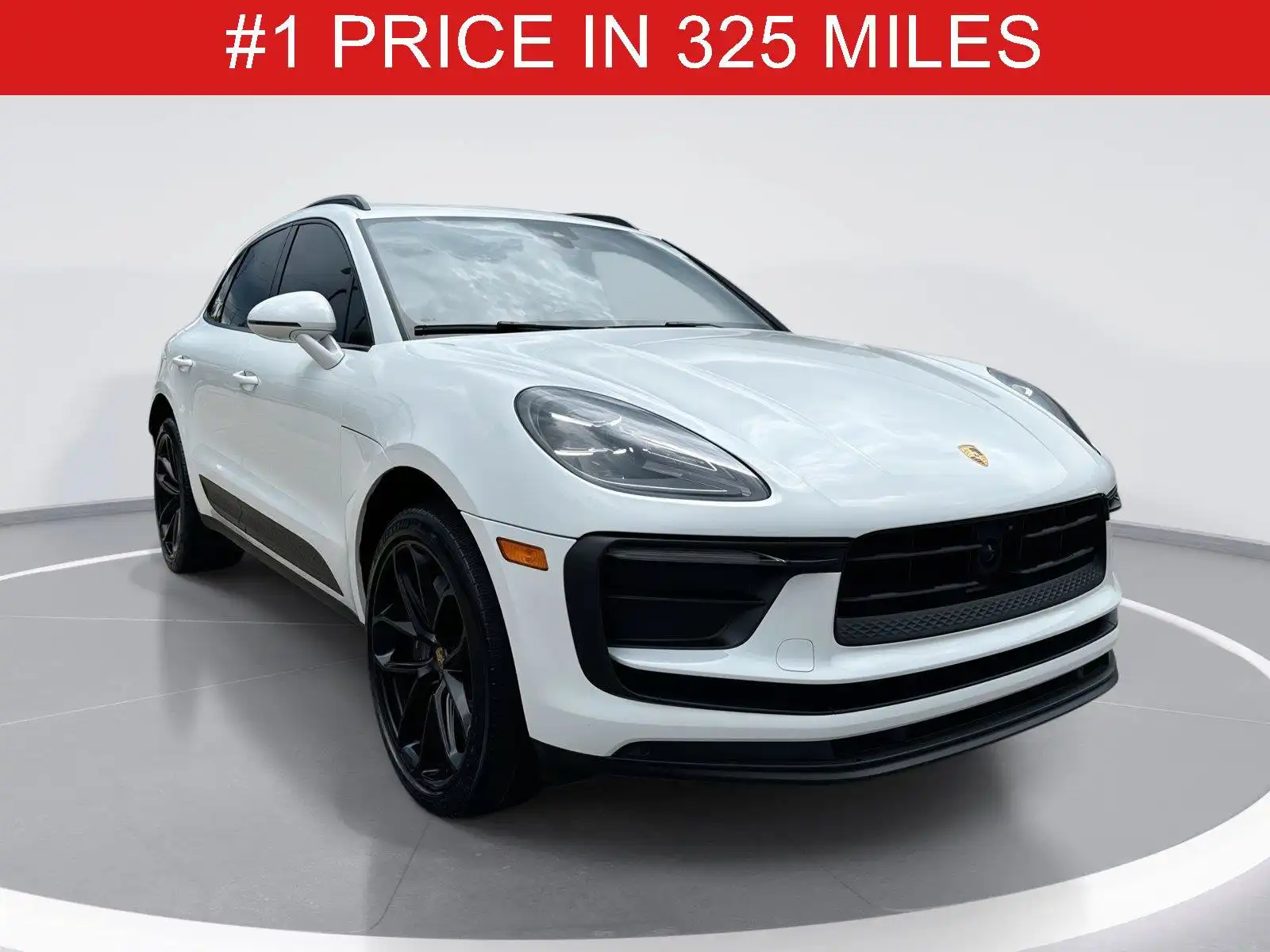 2022 Porsche Macan Base's photo