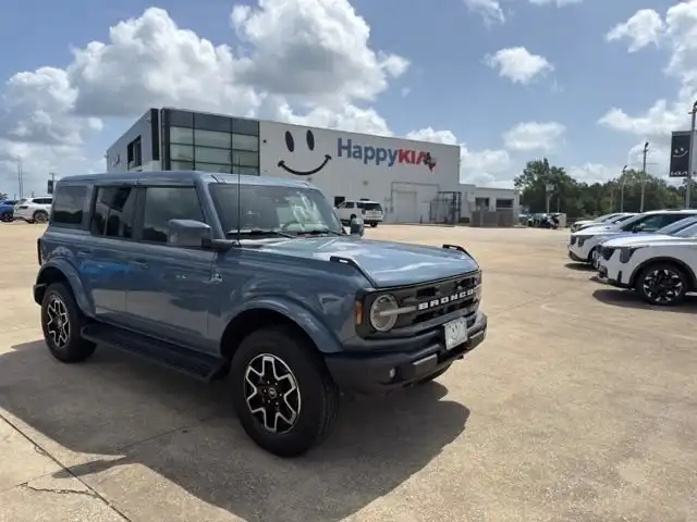 2025 Ford Bronco Outer Banks 4x4's photo
