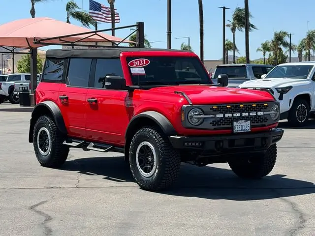2021 Ford Bronco Badlands 4WD photo 3
