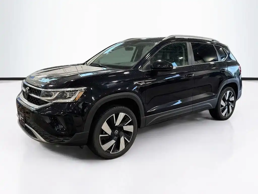 2024 Volkswagen Taos 1.5T SEL 4Motion's photo