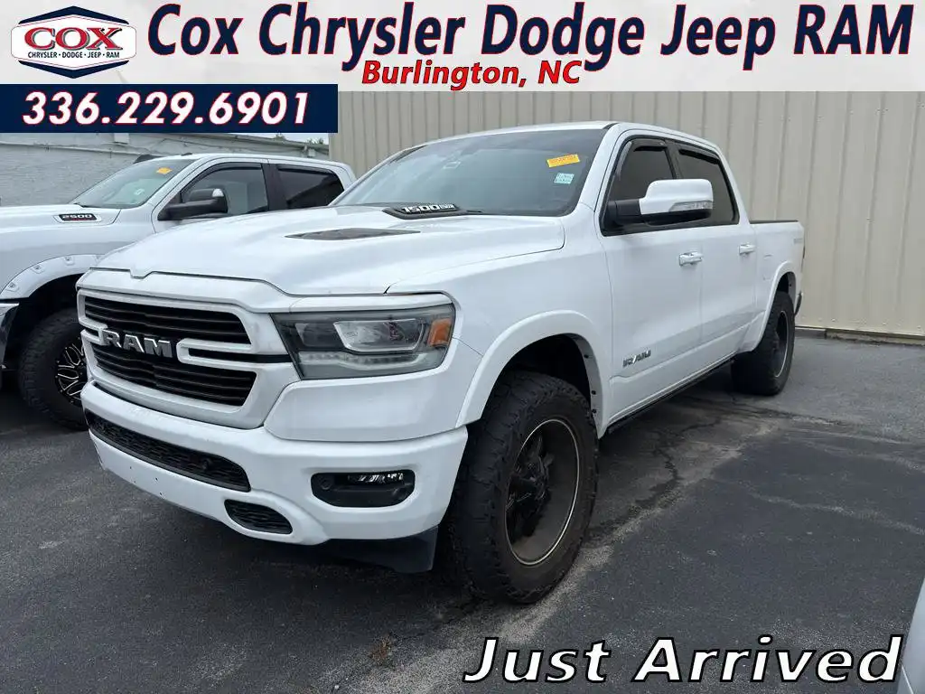 2022 RAM 1500 Laramie 4x4 Crew Cab 5'7's photo