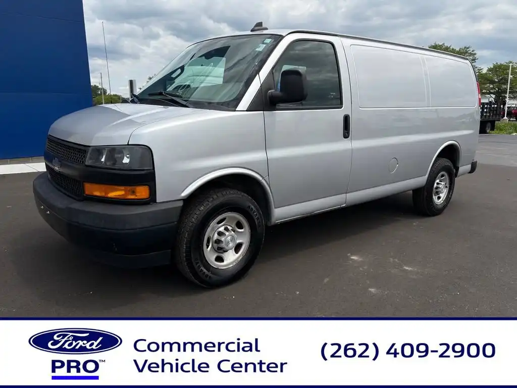 2018 Chevrolet Express 2500 Work Van HD's photo