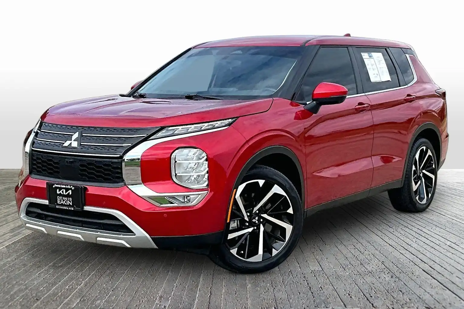 2023 Mitsubishi Outlander SE FWD's photo