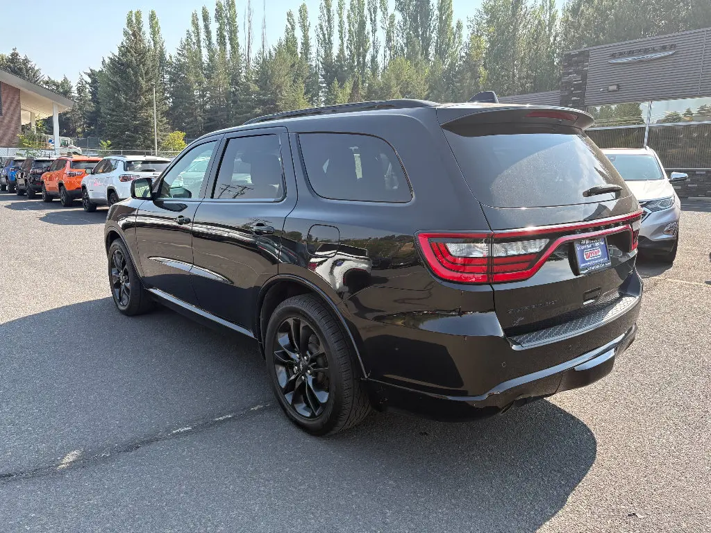 2023 Dodge Durango R/T AWD Plus photo 3
