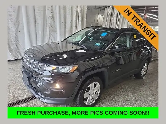 2022 Jeep Compass Latitude 4X4 photo 1