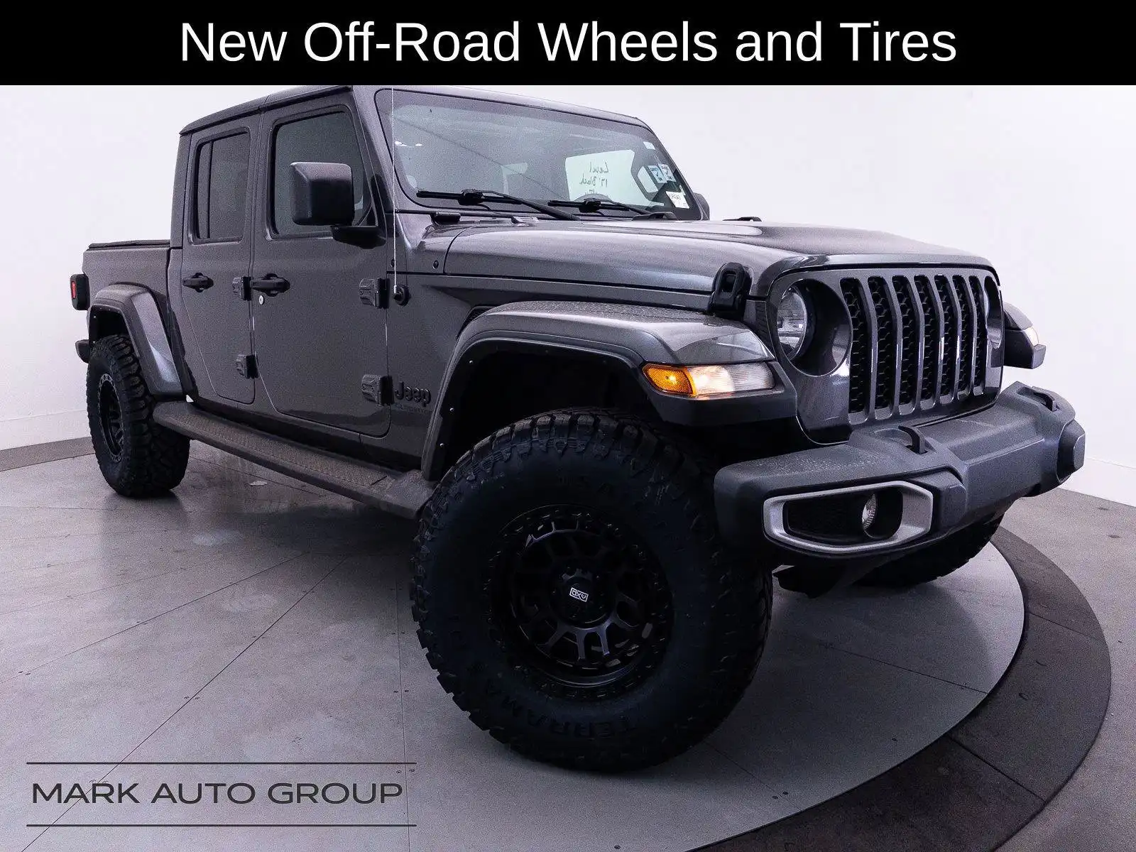 2021 Jeep Gladiator Sport S's photo