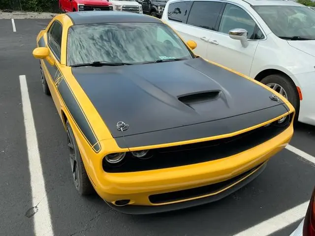 2017 Dodge Challenger T/A Plus photo 3