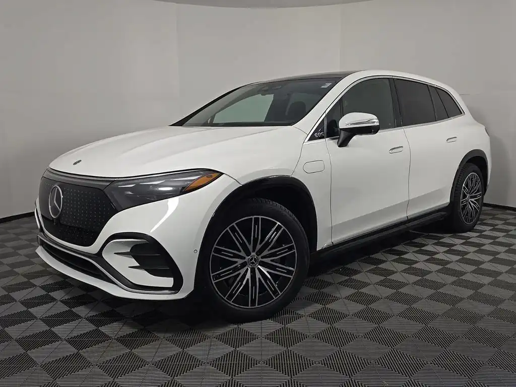 2023 Mercedes-Benz EQS SUV EQS450 Auto 4MATIC's photo