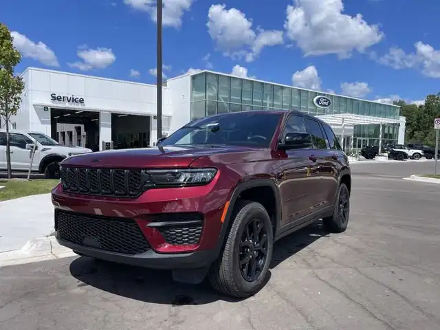 2024 Jeep Grand Cherokee Altitude X 4x4's photo