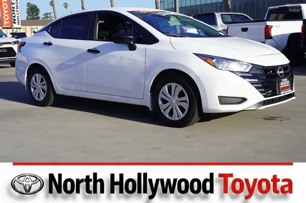 2024 Nissan Versa 1.6 S CVT's photo
