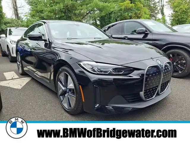2024 BMW i4 xDrive40's photo