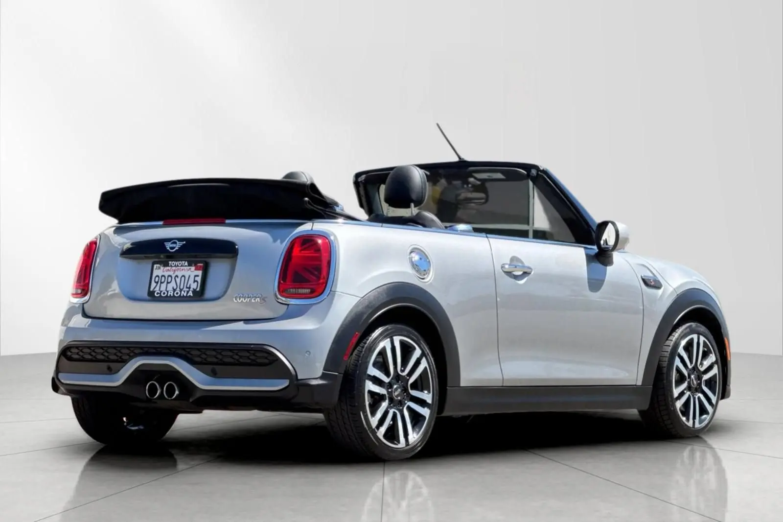 2023 MINI Convertible Cooper S Classic photo 3